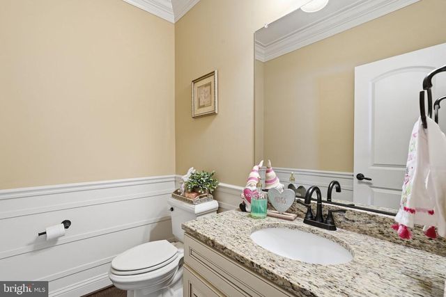 7148 LAKE DR, Warrenton, VA 20187