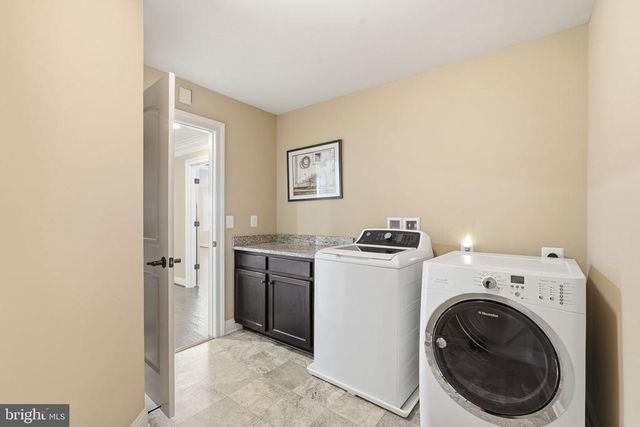 7148 LAKE DR, Warrenton, VA 20187