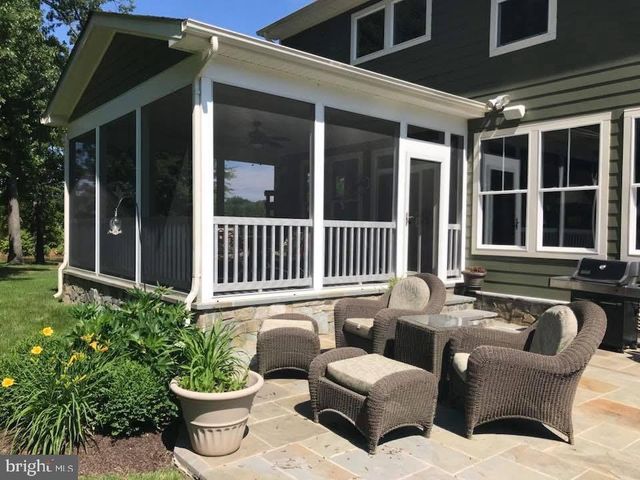 7148 LAKE DR, Warrenton, VA 20187