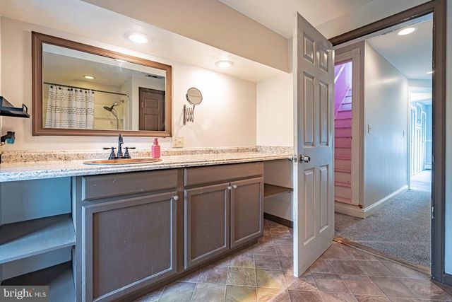 320 ARCH ST, Catasauqua, PA 18032
