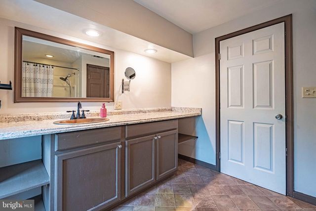 320 ARCH ST, Catasauqua, PA 18032