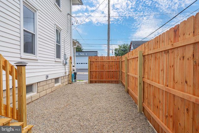 320 ARCH ST, Catasauqua, PA 18032