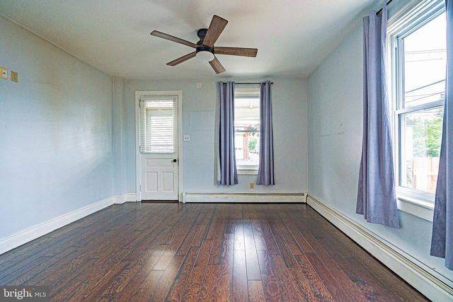 320 ARCH ST, Catasauqua, PA 18032