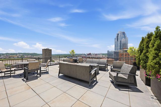 400 Pike Street, Cincinnati, OH 45202