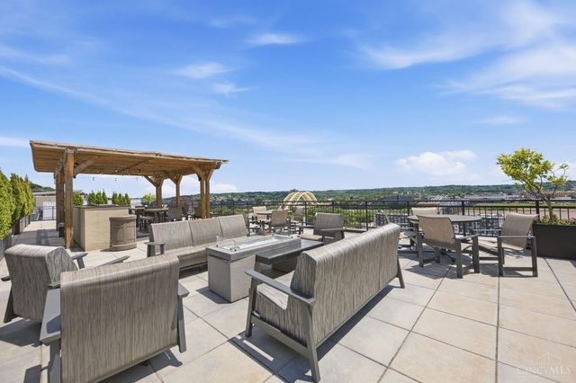 400 Pike Street, Cincinnati, OH 45202