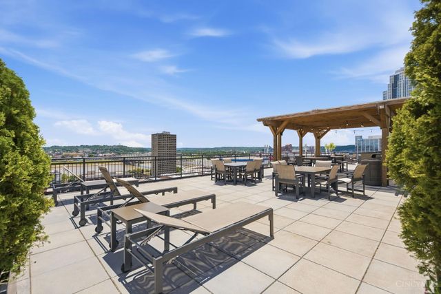 400 Pike Street, Cincinnati, OH 45202