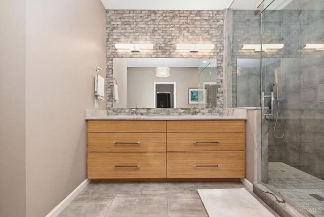 400 Pike Street, Cincinnati, OH 45202