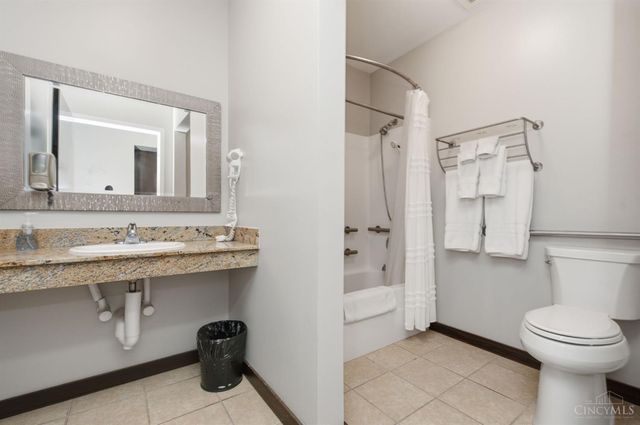 400 Pike Street, Cincinnati, OH 45202