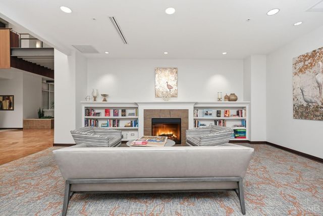 400 Pike Street, Cincinnati, OH 45202