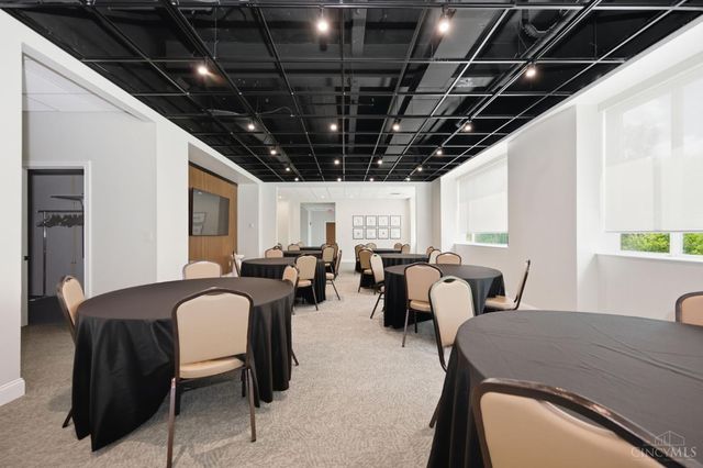 400 Pike Street, Cincinnati, OH 45202