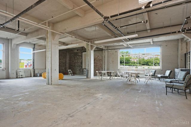 400 Pike Street, Cincinnati, OH 45202