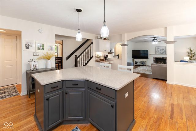 11023 Timberview Drive, Fishers, IN 46037
