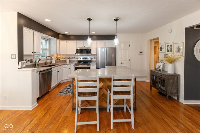 11023 Timberview Drive, Fishers, IN 46037