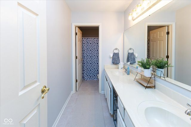 11023 Timberview Drive, Fishers, IN 46037