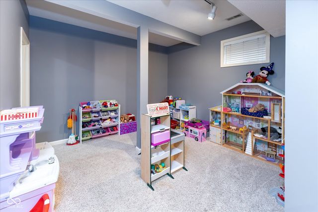 11023 Timberview Drive, Fishers, IN 46037