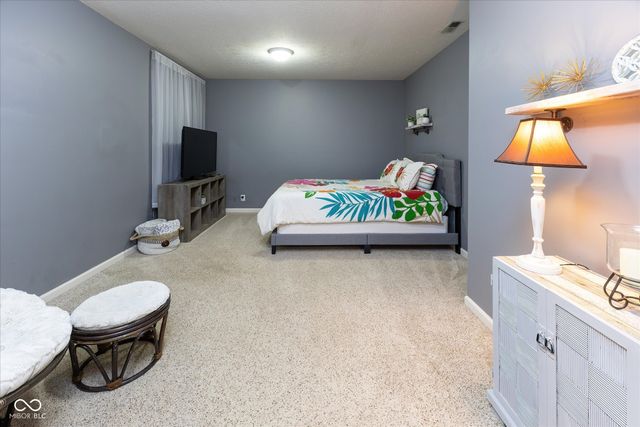 11023 Timberview Drive, Fishers, IN 46037