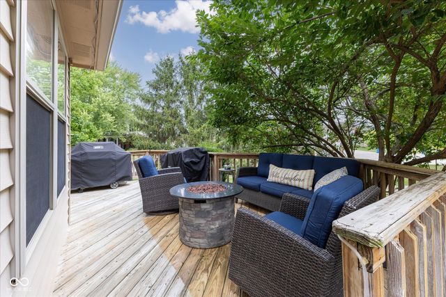 11023 Timberview Drive, Fishers, IN 46037