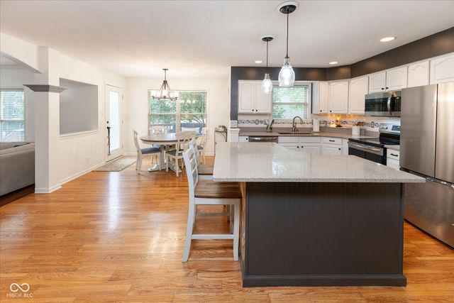 11023 Timberview Drive, Fishers, IN 46037