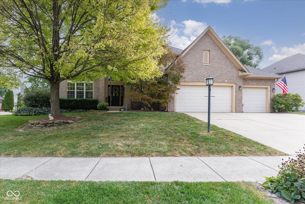 11023 Timberview Drive, Fishers, IN 46037