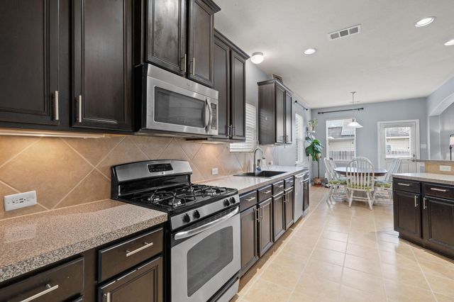 28918 Hidden Cove Drive, Magnolia, TX 77354