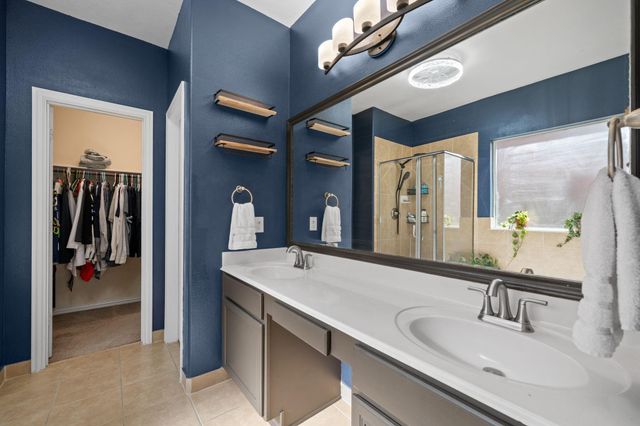 28918 Hidden Cove Drive, Magnolia, TX 77354