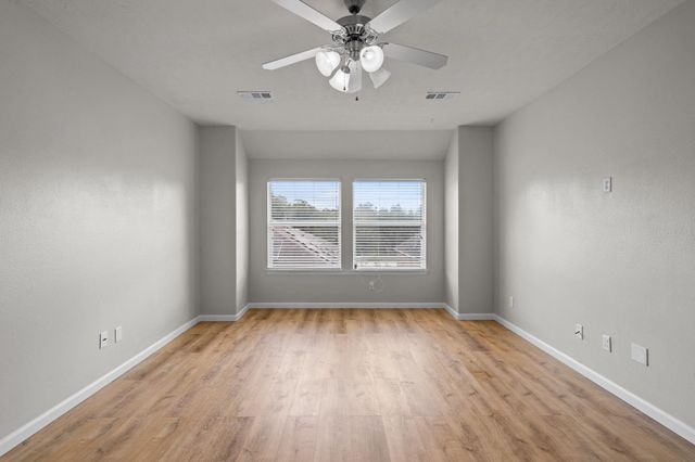 28918 Hidden Cove Drive, Magnolia, TX 77354