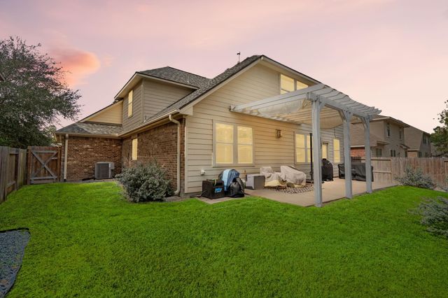 28918 Hidden Cove Drive, Magnolia, TX 77354