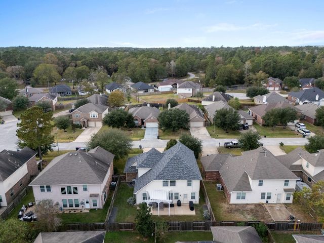 28918 Hidden Cove Drive, Magnolia, TX 77354