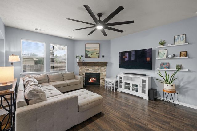 28918 Hidden Cove Drive, Magnolia, TX 77354