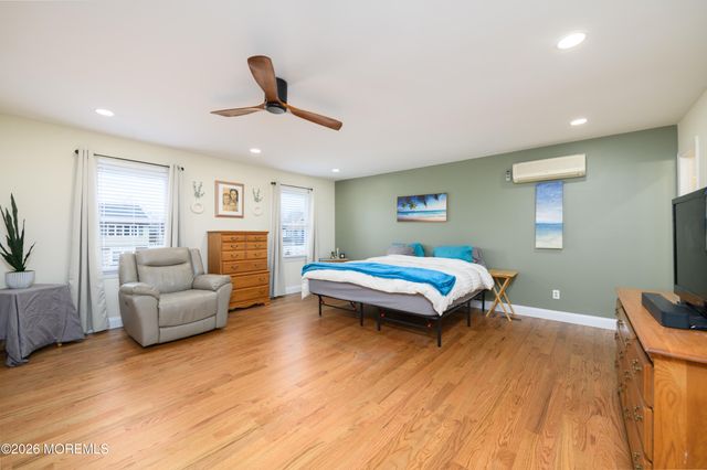 4 Colgate Court, Hazlet, NJ 07730