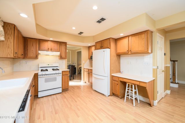 4 Colgate Court, Hazlet, NJ 07730