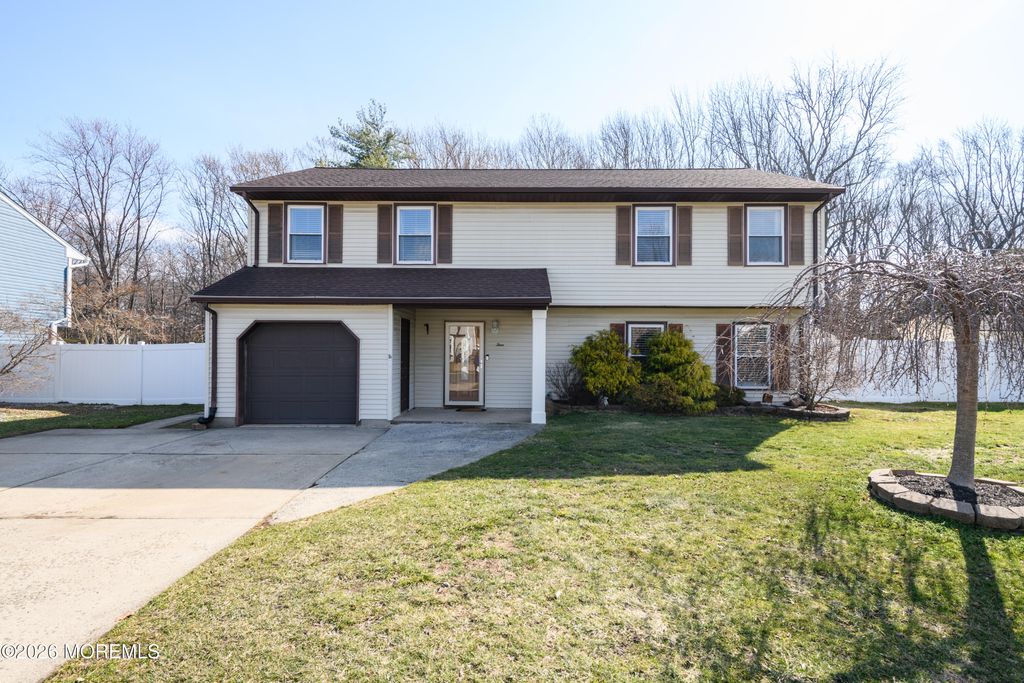 4 Colgate Court, Hazlet, NJ 07730