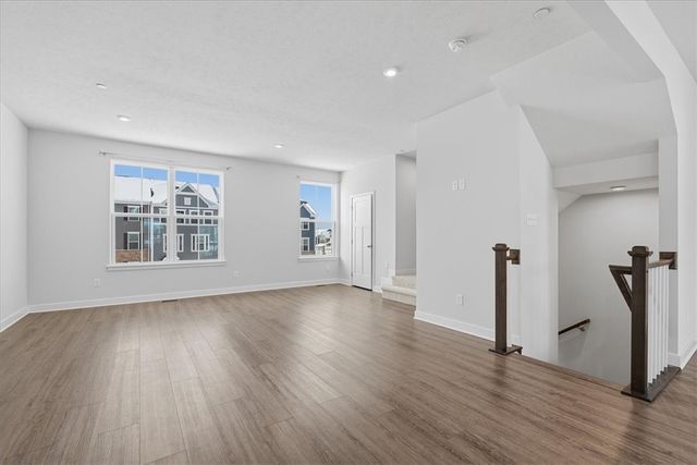 9005 Hickory Rd, Pine Twp, PA 15044