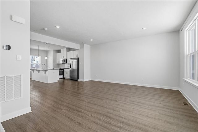 9005 Hickory Rd, Pine Twp, PA 15044