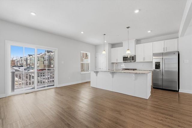 9005 Hickory Rd, Pine Twp, PA 15044