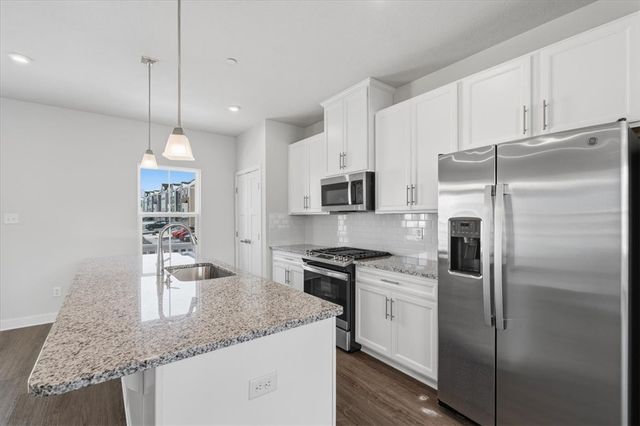 9005 Hickory Rd, Pine Twp, PA 15044