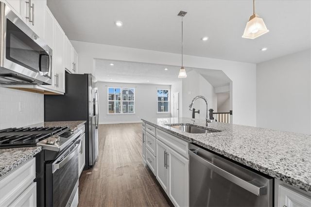 9005 Hickory Rd, Pine Twp, PA 15044