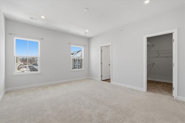 9005 Hickory Rd, Pine Twp, PA 15044