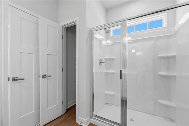 9005 Hickory Rd, Pine Twp, PA 15044