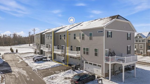 9005 Hickory Rd, Pine Twp, PA 15044