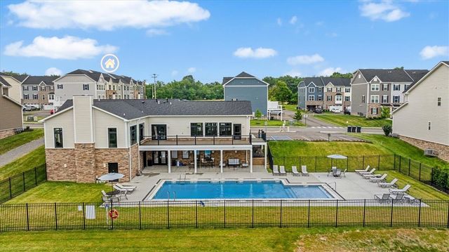 9005 Hickory Rd, Pine Twp, PA 15044