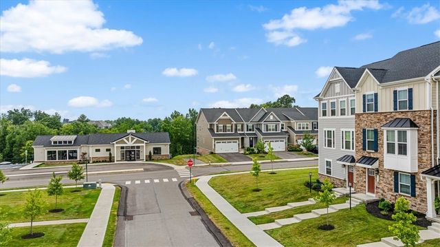 9005 Hickory Rd, Pine Twp, PA 15044