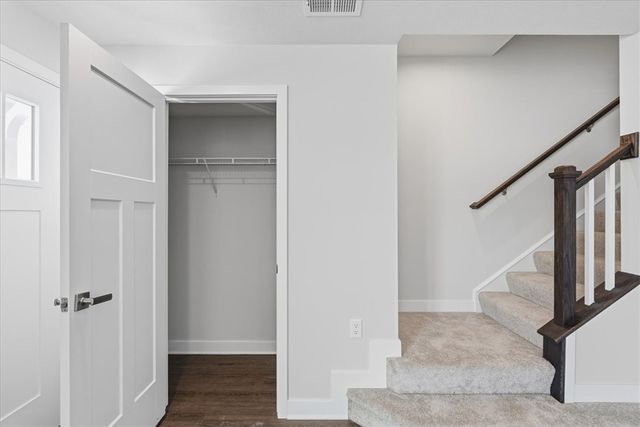 9005 Hickory Rd, Pine Twp, PA 15044