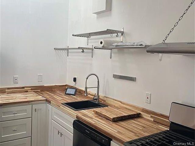 1418 Outlook Avenue 3, Bronx, NY 10465