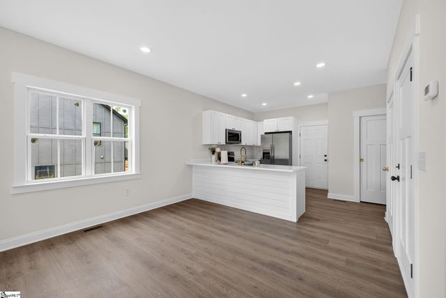 316 W Caroline Street, Greenville, SC 29611
