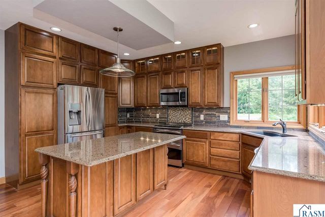 113 Hidden Oaks Circle, Mankato, MN 56001