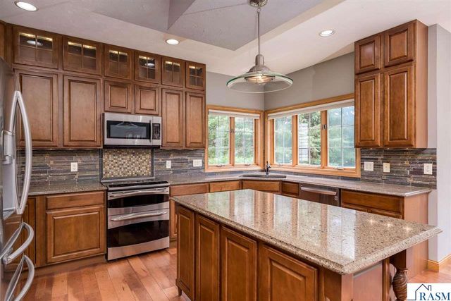113 Hidden Oaks Circle, Mankato, MN 56001