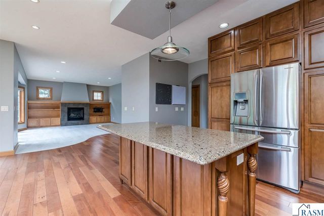 113 Hidden Oaks Circle, Mankato, MN 56001