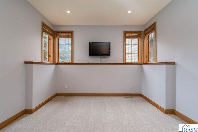 113 Hidden Oaks Circle, Mankato, MN 56001