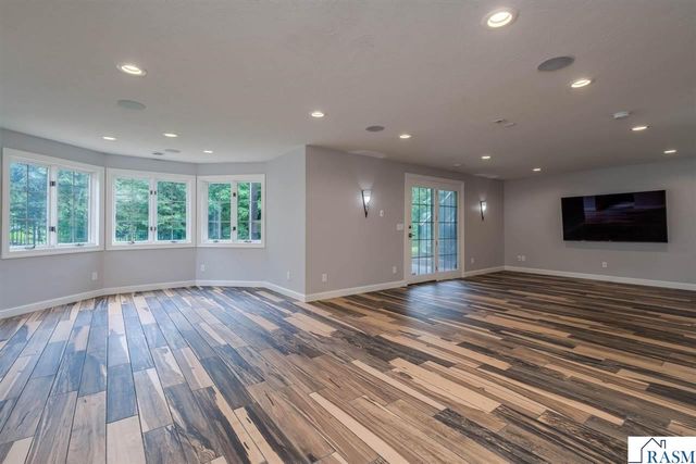 113 Hidden Oaks Circle, Mankato, MN 56001